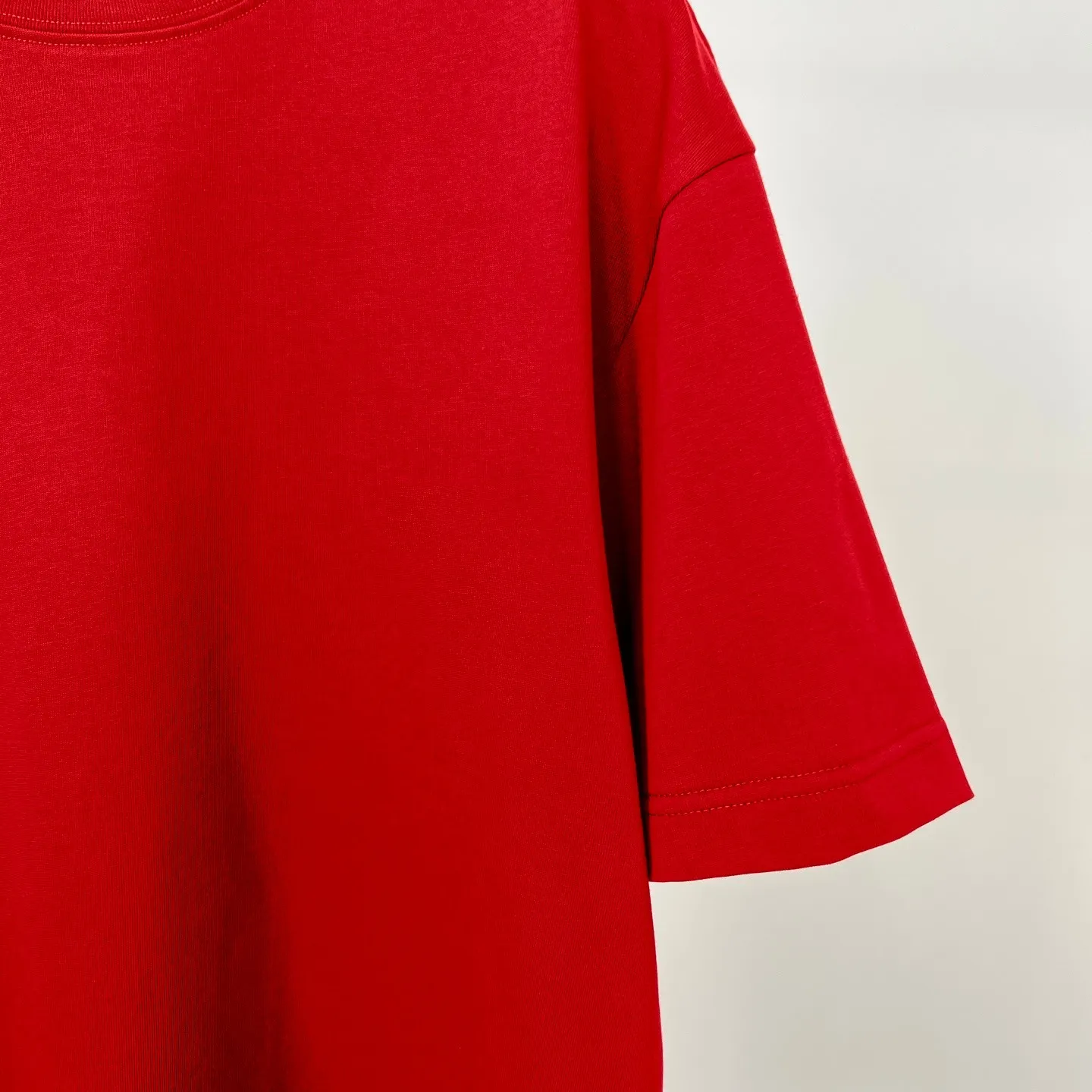 🅿️190 Croxin 02025 new printed trendy brand short-sleeved T-shirt with letter pattern, whether it is T-shirt or sweatshirt, it is a hot item every year. The fabric is made of exclusive custom-dyed 250g Solona cotton. Comfortable 🐎🐎Size: S-XXL white black red